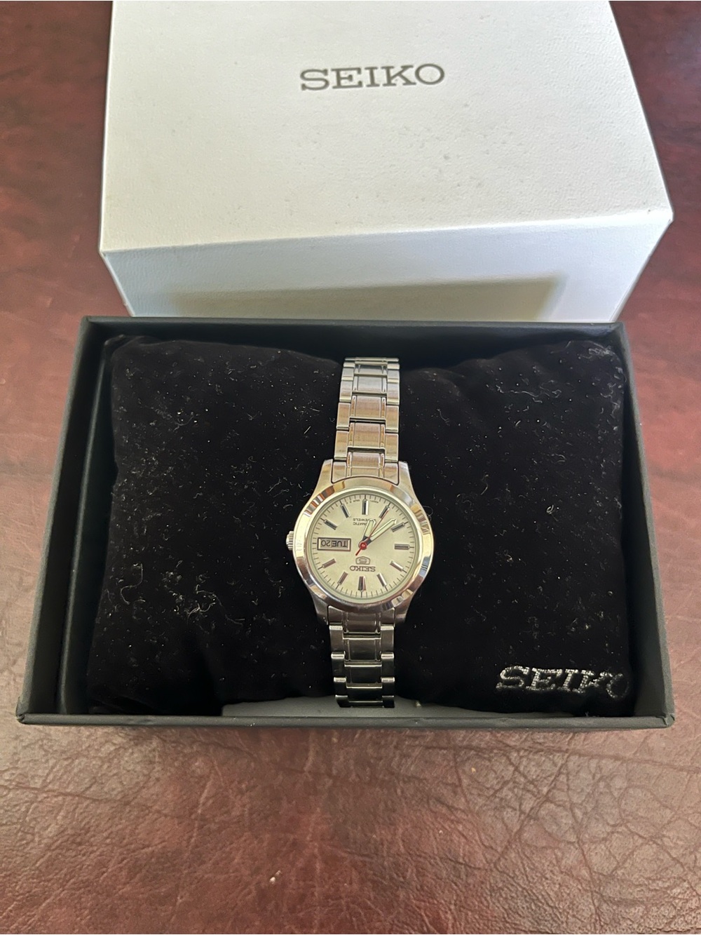Seiko 5 Silver-Tone Ladies Watch